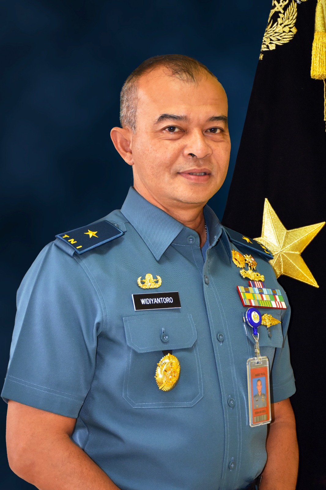 LAKSAMANA PERTAMA TNI WIDIYANTORO, S.E., CHRMP.